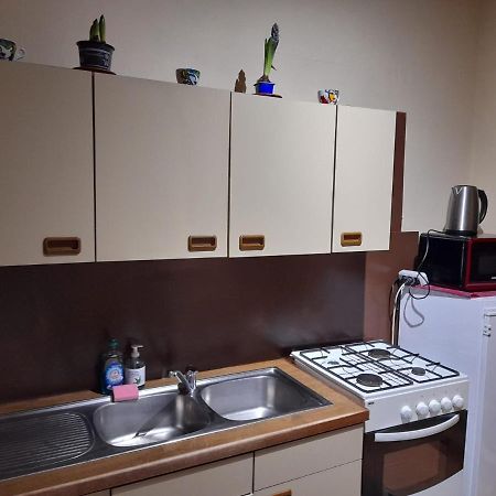 Appartamento Cute,Cosy,Comfortable Studio In The Heart Of Antwerpen Esterno foto