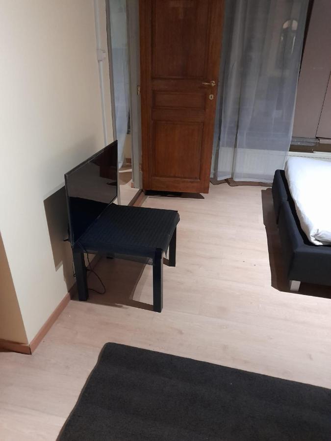 Appartamento Cute,Cosy,Comfortable Studio In The Heart Of Antwerpen Esterno foto